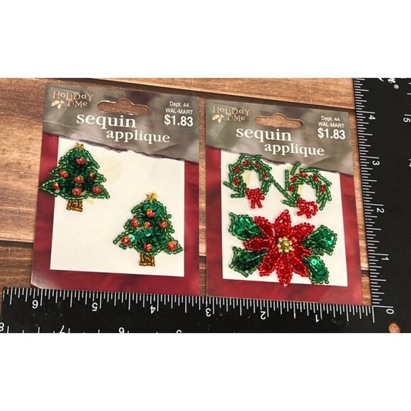 2 Holiday Time Sequin Applique Wreath Poinsettia Christmas Tree EMBELLISHMENT - Picture 2 of 5